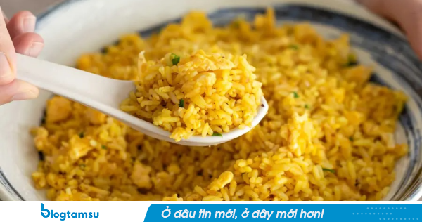Người đàn ông suy gan, suy thận, suýt mất mạng sau khi ăn 1 bát cơm rang kiểu này tại nhà