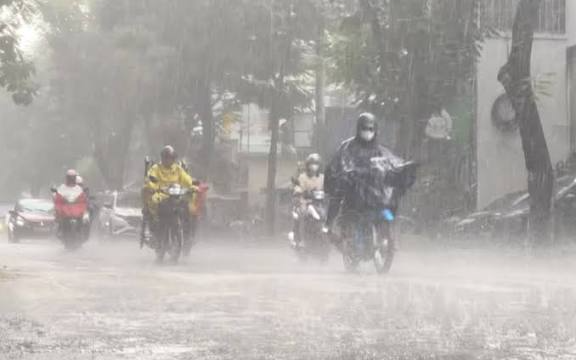 Đêm mai bão số 1 vào vịnh Bắc Bộ, dự báo mưa rất lớn