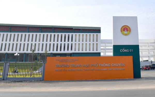 Gần 300 học sinh chuyên Tuyên Quang đạt 9, 10 điểm Toán tốt nghiệp