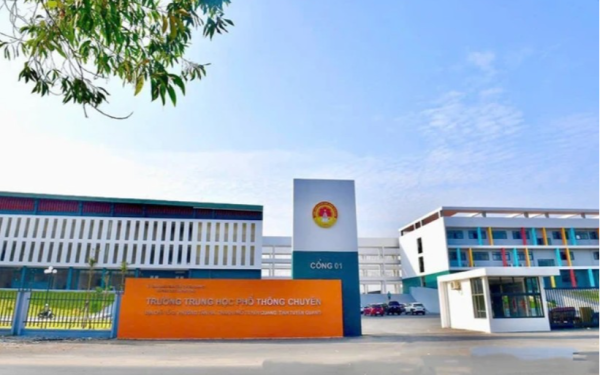 Vụ trường có 147 điểm 10 Toán tốt nghiệp ở Tuyên Quang: Thông tin về giáo viên coi thi