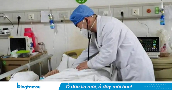 Người đàn ông 35 tuổi không hút thuốc, không uống rượu vẫn bị K thanh quản, bác sĩ hỏi: 'Anh chung thủy với vợ không?'