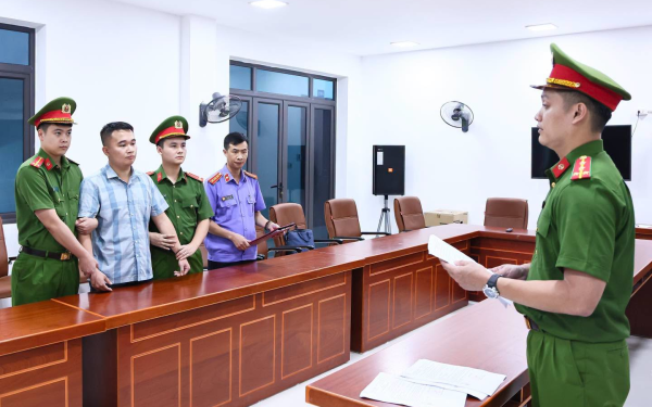 Phê chuẩn bắt khẩn cấp giáo viên Nguyễn Hà Duy: Những người liên quan có thể bị xử lý thế nào?