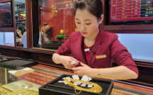 Giá vàng giảm mạnh đầu tuần