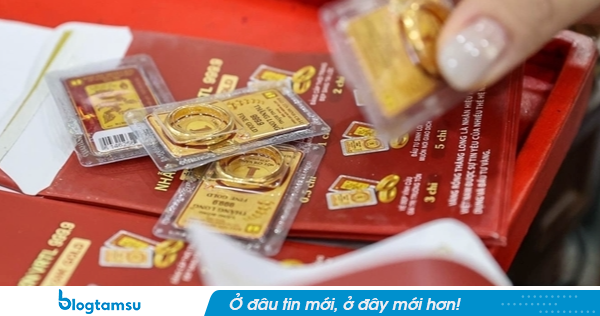 Giá vàng hôm nay 13/7: Đồng loạt lao dốc
