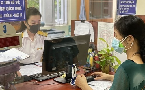 Cơ quan Thuế thông báo: Trích tiền từ tài khoản ngân hàng đối với loạt người có tên trong danh sách sau