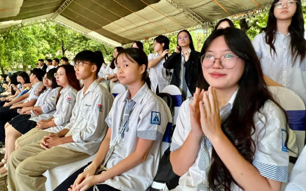 Thống nhất từ 11/7/2026: Học sinh giỏi nhận thưởng ít nhất 5.000.000 đồng/học sinh tại Nghị quyết 30