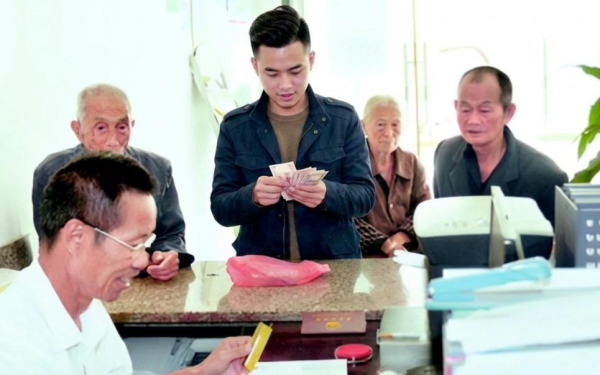 Phát hiện trường hợp 37 tuổi đã được hưởng lương hưu, hơn 1 tỷ đồng liên tục chuyển vào tài khoản người đàn ông