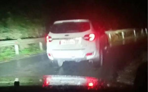Tuyên Quang: Xe 7 chỗ không nhường đường xe cấp cứu gần 5km, bệnh nhân không qua khỏi trên đường đi