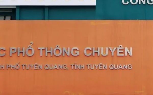 Vụ 147 điểm 10 môn Toán: Tội danh của 26 bị can là gì?