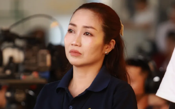 Sau nhiều đắn đo, vợ chồng Ốc Thanh Vân quyết định mỗi người 1 nơi, các con theo mẹ