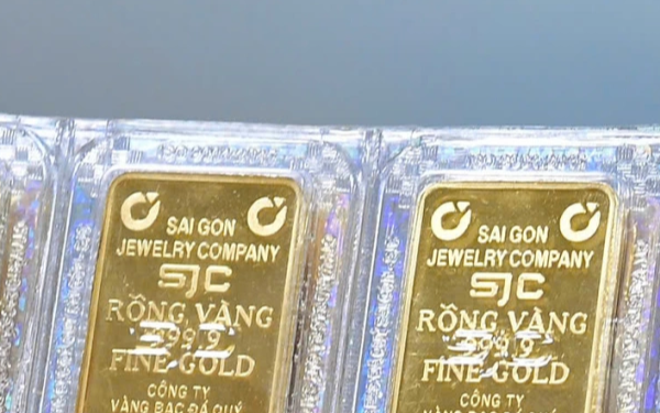 Giá vàng hôm nay mới nhất (20/7) tiếp tục sụt giảm