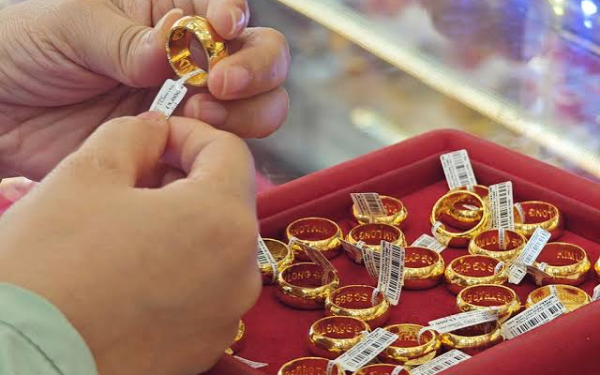 Giá vàng mới nhất hôm nay 21/7: Khó lường
