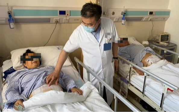 3 người đàn ông trong một gia đình cùng mắc ung thư đại trực tràng: Bác sĩ Bệnh viện Bạch Mai cảnh báo