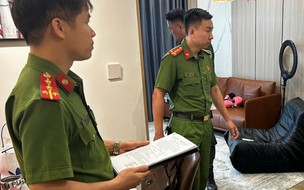 Khởi tố, bắt tạm giam Nguyễn Thu Trang SN 1989