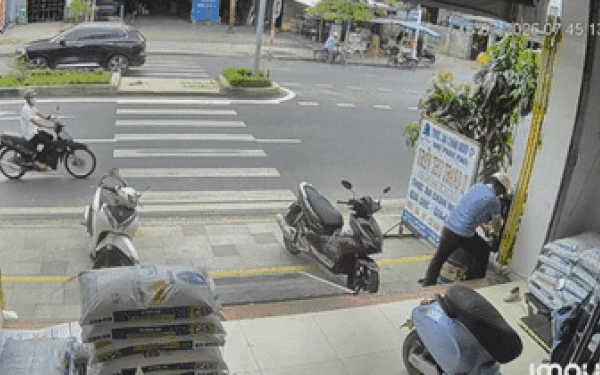 Đà Nẵng: Cưa thùng phuy cũ, bị hất văng nhiều mét sau tiếng nổ như bom, người đàn ông nhập viện cấp cứu