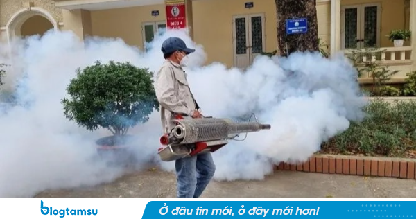Hà Nội ghi nhận 185 ca Covid-19 và 146 ca sốt xuất huyết chỉ trong 1 tuần: CDC phát cảnh báo