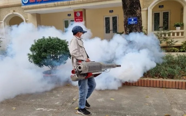 Hà Nội ghi nhận 185 ca Covid-19 và 146 ca sốt xuất huyết chỉ trong 1 tuần: CDC phát cảnh báo