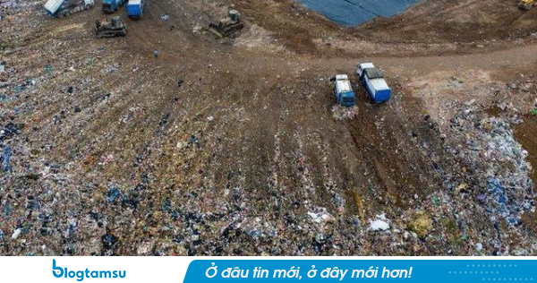 Phát hiện 62 triệu tấn vàng, bạc, bạch kim bị bỏ ngoài bãi rác