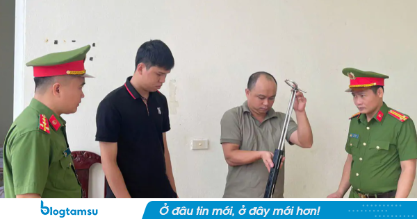 Khám xét khẩn cấp nơi ở TikToker Đỗ Mạnh Tùng, nhiều tang vật bị 