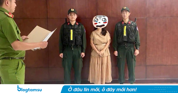 Bắt nữ ca sĩ nổi tiếng showbiz Việt