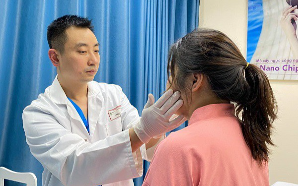 Hy hữu: Cô gái Hà Nội bất ngờ biết mình là đàn ông sau 49 năm