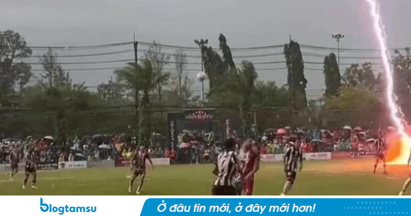 Vụ sét đánh tử vong trên sân bóng đá: Tình hình của 12 người sau nhập viện