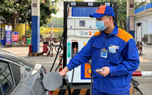 Giá xăng, dầu cùng giảm