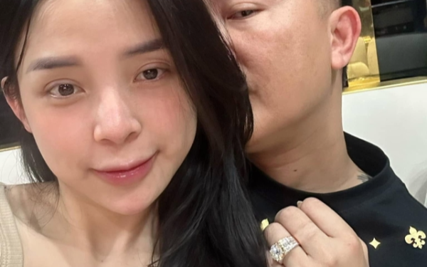 Vợ Huấn Hoa Hồng tuyên bố: "Cả hai đã hết tình cảm”