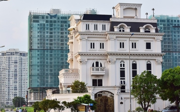 Xôn xao thông tin biệt thự dát vàng của Lý Nhã Kỳ đang phải rao bán gấp với giá trăm tỷ