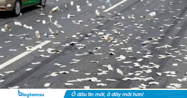 Phong tỏa hiện trường, thu giữ gần 21 tỷ đồng tiền mặt vương vãi khắp đường cao tốc