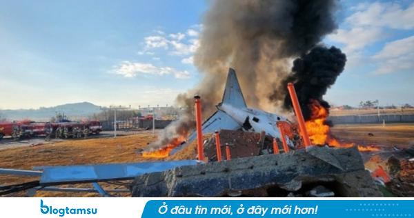 Tai nạn máy bay tại Hàn Quốc: 179/181 người tử nạn, tìm thấy 2 hộp đen