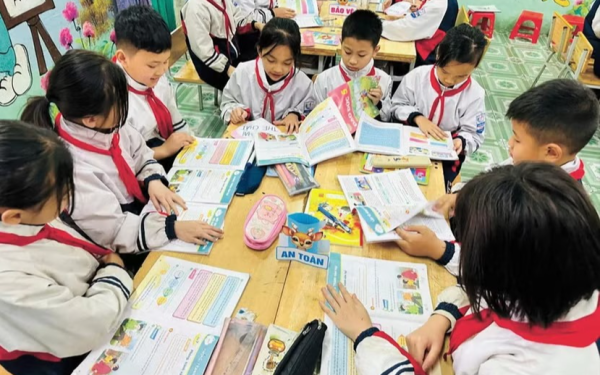 Hơn 1,8 triệu học sinh Hà Nội sắp được miễn phí sách giáo khoa