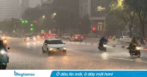 Tin mới nhất: Thời điểm mưa lớn xuất hiện, miền Bắc sắp chấm dứt nắng nóng