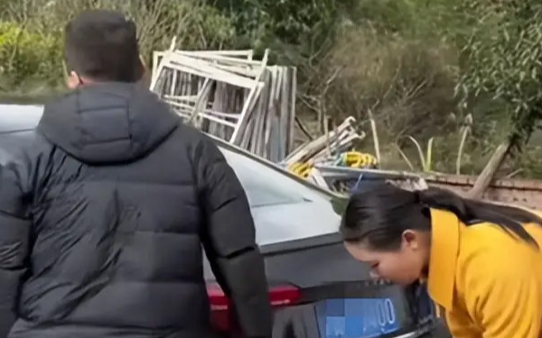 Chàng rể 8 năm không vào nhà bố vợ, biết lý do ai cũng ủng hộ