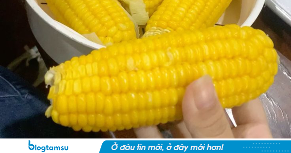 Ăn ngô ngọt mỗi ngày suốt 6 tháng, người phụ nữ mắc tiểu đường đi khám bất ngờ bị bác sĩ hỏi: 