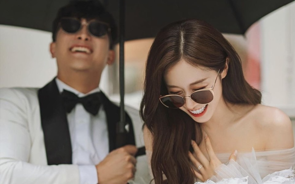 Cựu cầu thủ quốc gia và vợ ca sĩ ly hôn: Cái kết đã được đoán trước