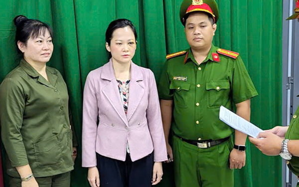 Cái kết cuối cùng cho bác sĩ nha khoa "tương tác" khách hàng tại phòng khám