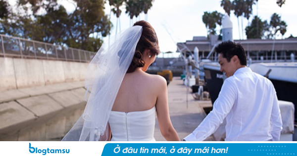 Hoa hậu cả Việt Nam yêu mến ly hôn vì chồng đại gia không chịu rửa bát