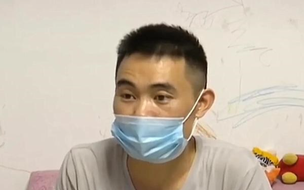 Chồng phải “quét mã” gần 700 nghìn mỗi lần muốn vào phòng vợ