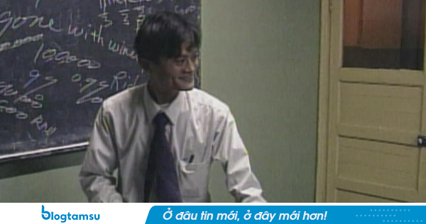 Nam sinh thi 3 lần mới đỗ đại học, 33 năm sau thành tỷ phú, trở lại tặng trường cũ hơn 580 tỷ đồng
