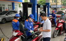 Giá xăng dầu hôm nay 5/9: Đồng loạt tăng