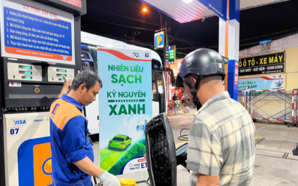 Giá xăng dầu hôm nay 8/9: Tăng cao kỷ lục