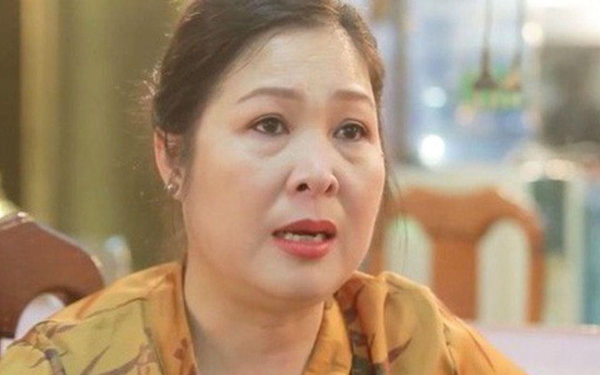 NSND Hồng Vân bị gọi tên