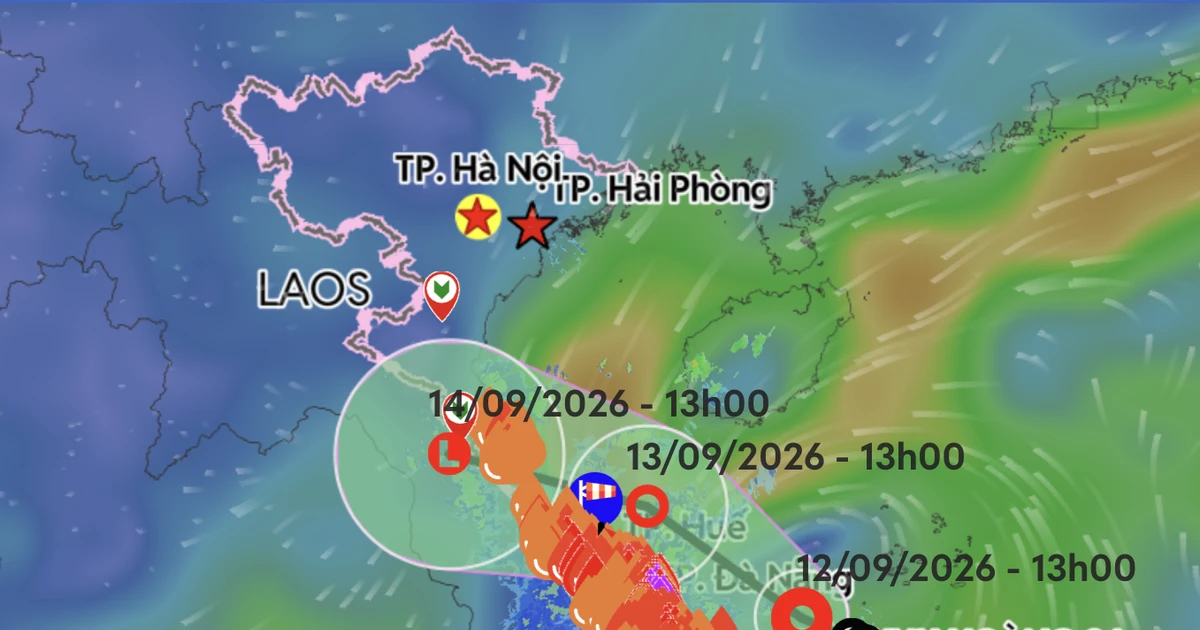 Áp thấp nhiệt đới tiến gần bờ, miền Trung mưa lũ