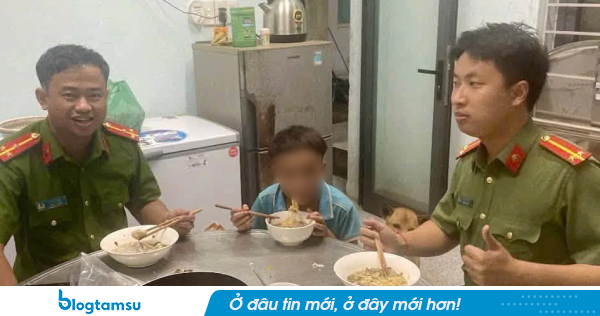Nhớ mẹ đi làm thuê, bé trai 13 tuổi ở Quảng Ngãi một mình đi bộ hơn 100km để gặp mẹ