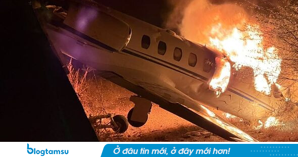 Máy bay tư nhân chở ca sĩ đi lưu diễn bốc cháy dữ dội sau khi trượt khỏi đường băng