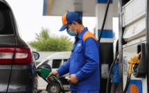 Giá xăng dầu hôm nay 18/9: Trong nước đồng loạt tăng