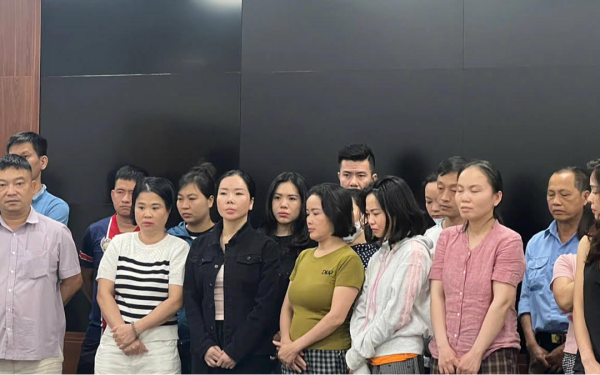 39 bác sĩ, nhân viên y tế 