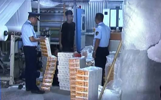 Phát hiện nhiều mẫu khăn giấy chứa vi khuẩn vượt ngưỡng cho phép 13 lần: Chuyên gia cảnh báo 1 loại ngấm đẫm chất gây K