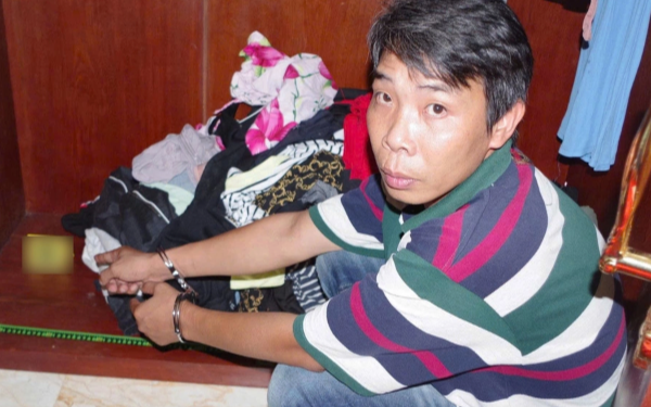 Trộm 2,4 tỷ đồng của vợ cũ